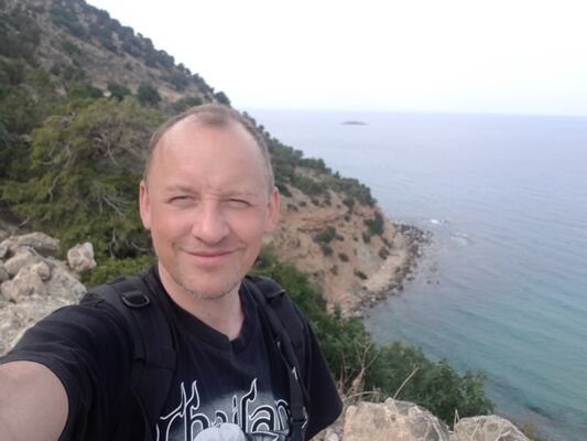  Athienou,   Evgenii, 47 ,   ,   , c 
