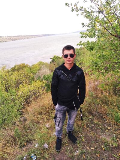  ,   Ruslan, 25 ,   ,   