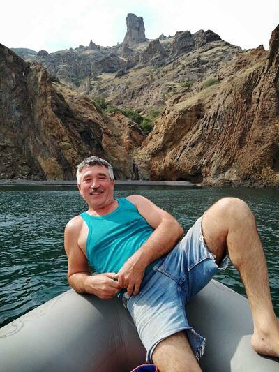  ,   Sergey, 59 ,   c 