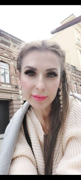  Stuttgart,   Svetlana, 48 ,   ,   , c 