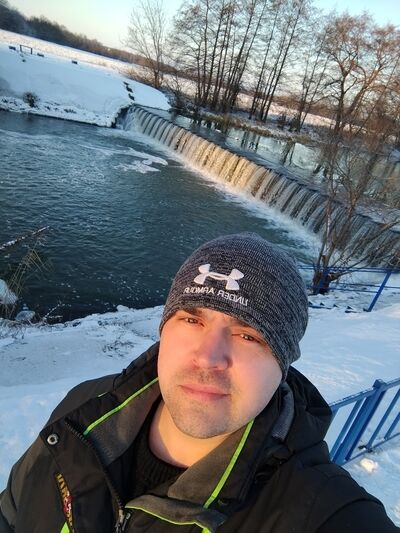  ,   Anton, 32 ,   ,   , c 