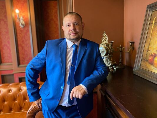  ,   Anton, 38 ,   ,   , c 