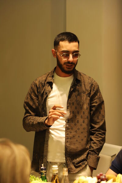  ,   Hrach, 27 ,   
