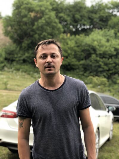  ,   Ruslan, 37 ,   ,   , c 