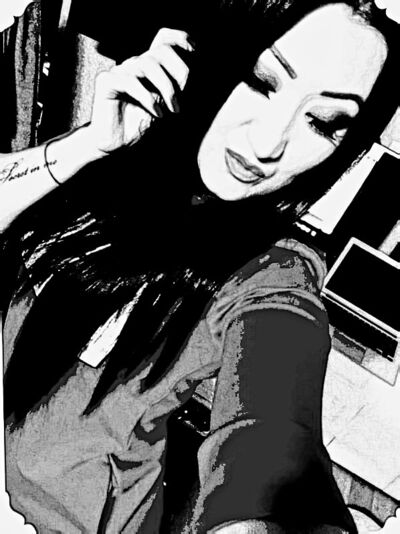  ,   Neznakomka, 33 ,   ,   