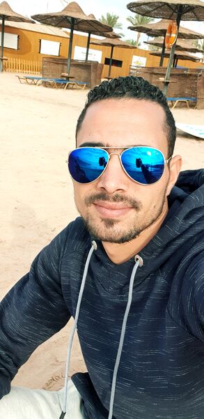  Al Ghardaqah,   Mido, 33 ,   ,   