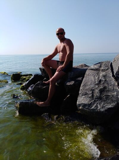  ,   Yuriy, 41 ,   ,   , c 