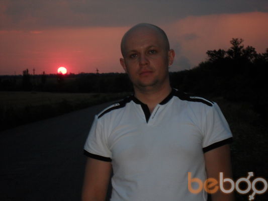  3268723  Friend, 44 ,    