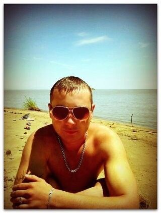  ,   Lexa, 32 ,   