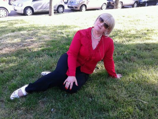  ,   Scarllet, 61 ,     , c 