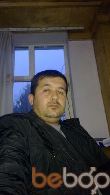  ,   Fozil, 44 ,  