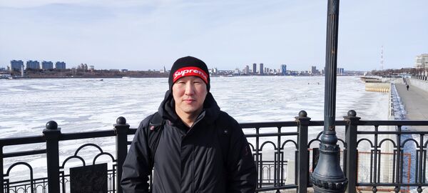  ,   Martin, 42 ,   c 