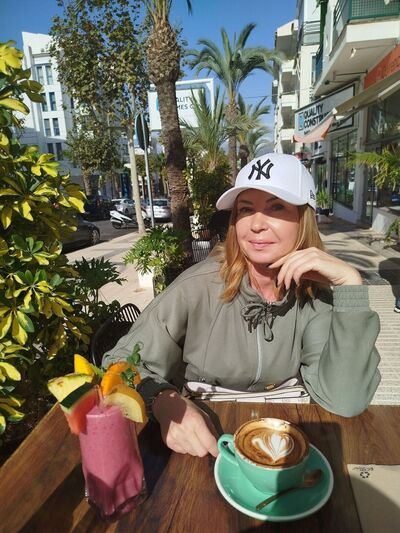  Benidorm,   Inna, 51 ,   ,   