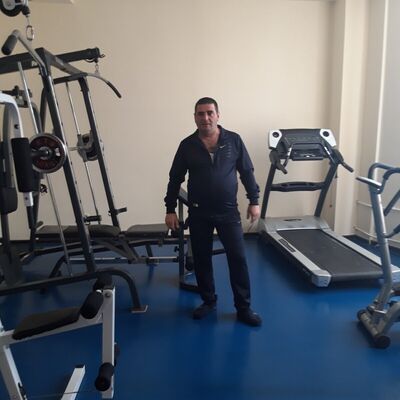  ,   Karen, 44 ,   ,   