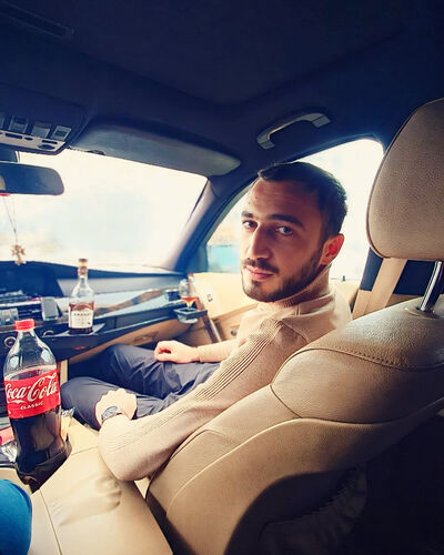  ,   Narek, 28 ,   ,   