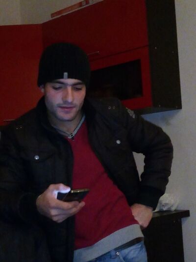  ,   Hracho, 32 ,   ,   , c 