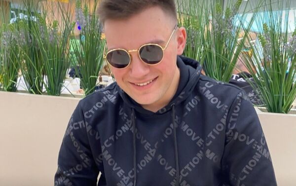  --,   , 23 ,  