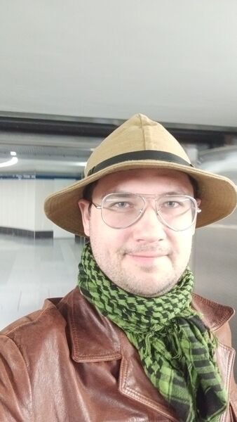  Isleworth,   , 33 ,   ,   
