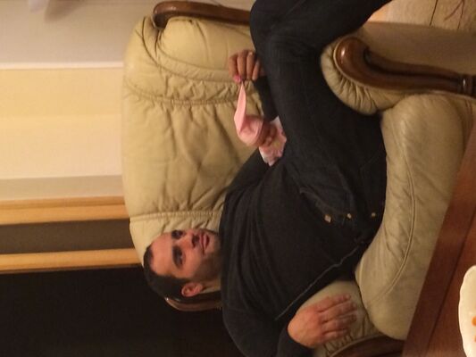  ,   Artur, 42 ,   ,   , c 