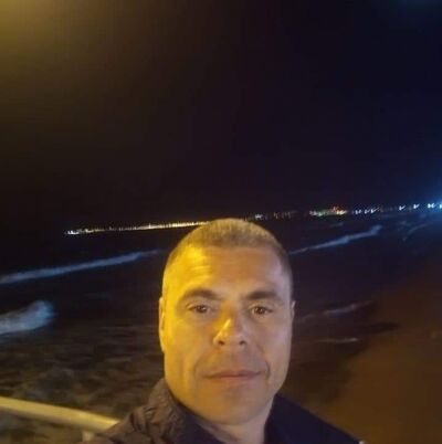  Barlinek,   Nik, 42 ,   ,   
