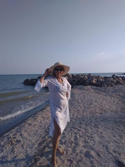 ,   Nina, 57 ,   c 