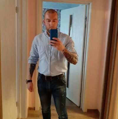  ,   West, 33 ,   ,   , c 