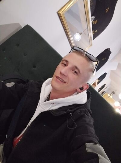  ,   Yury, 28 ,   ,   