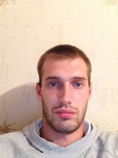  ,   Nik, 33 ,   