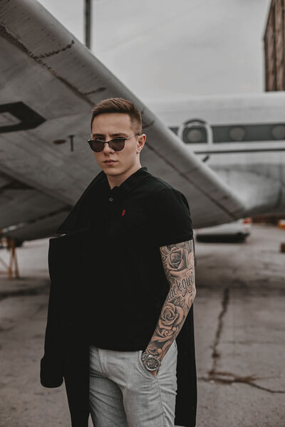  -,   , 27 ,   