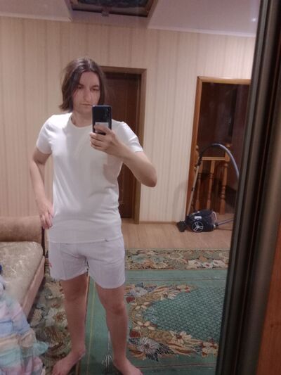  ,   Artem, 28 ,   