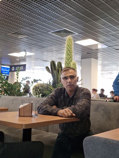  ,   Karim, 37 ,   ,   