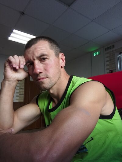  ,   Anton, 35 ,     , c 