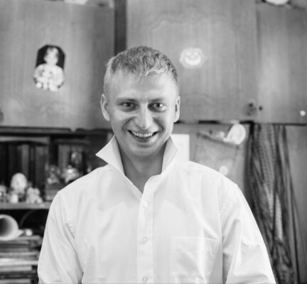  ,   Ivor, 38 ,   