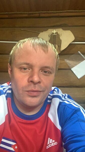  --,   Alex, 39 ,   ,   