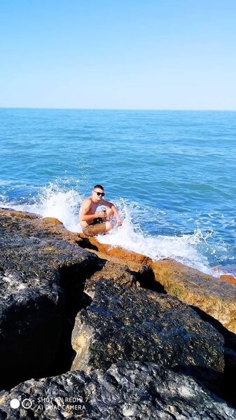  ,   Alex, 28 ,   ,   , c , 