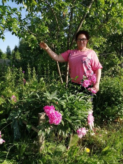  ,   LIDIA, 64 ,   