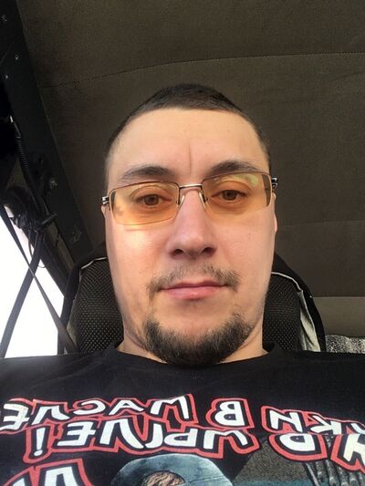  ,   Ivan, 38 ,  