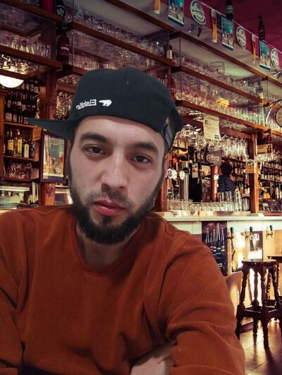  's-Graveland,   Bekzod, 28 ,   ,   