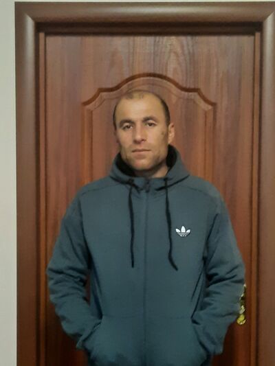  ,   Bobojon, 40 ,   ,   