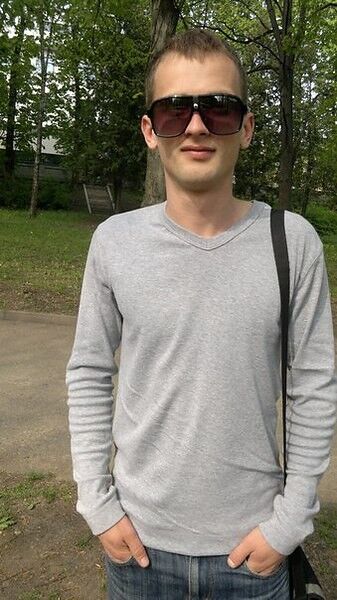  ,   Dima, 33 ,  