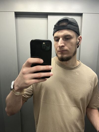  ,   Alex, 25 ,   ,   