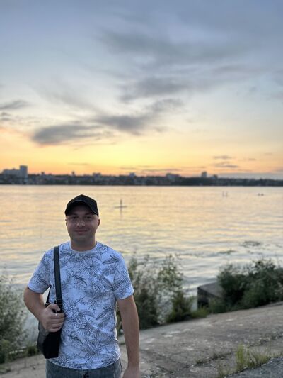  ,   Nikita, 25 ,   ,   