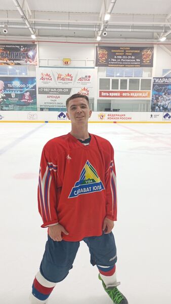  ,   Stepan, 25 ,   ,   