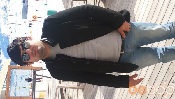  ,   Leon, 36 ,   