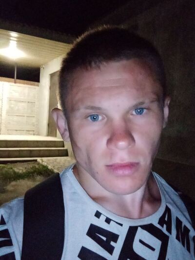  ,   Andrulikkk, 28 ,  