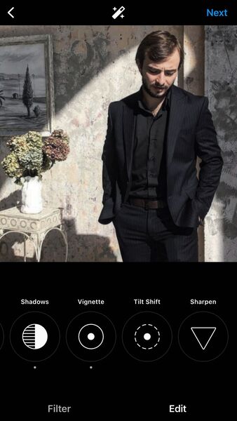  -,   Mikael, 31 ,   ,   , c , 