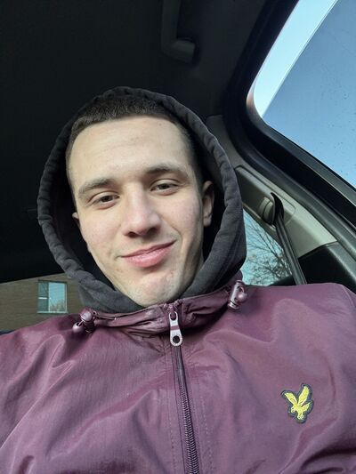  --,   Anton, 22 ,   ,   
