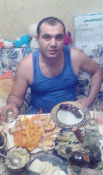  ,   Artur, 43 ,   ,   , c 