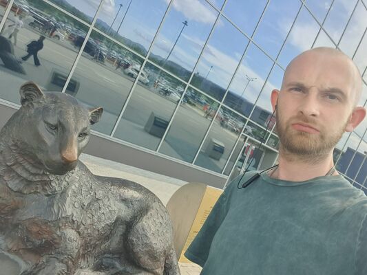  ,   Mikhail, 33 ,   , 