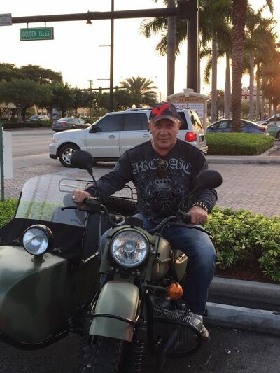   ,   Victor, 59 ,  
